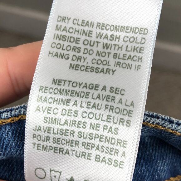 Joe's Jeans Medium Wash Blue Rory Easy Bermuda Raw Hem Zip Closure Denim Shorts - Picture 10 of 12